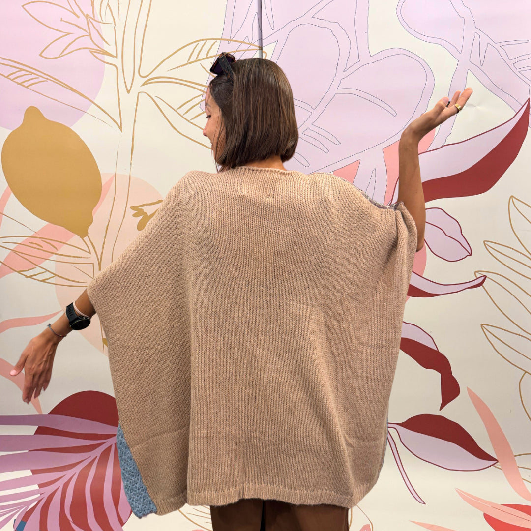 PONCHO ARACENA - Meisie