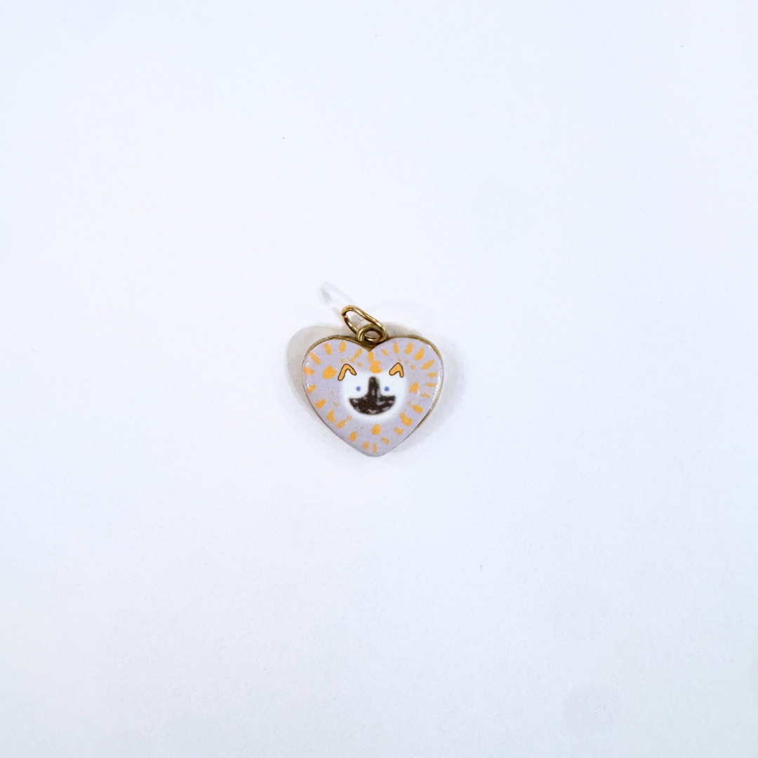 Cuore gatto grigio
