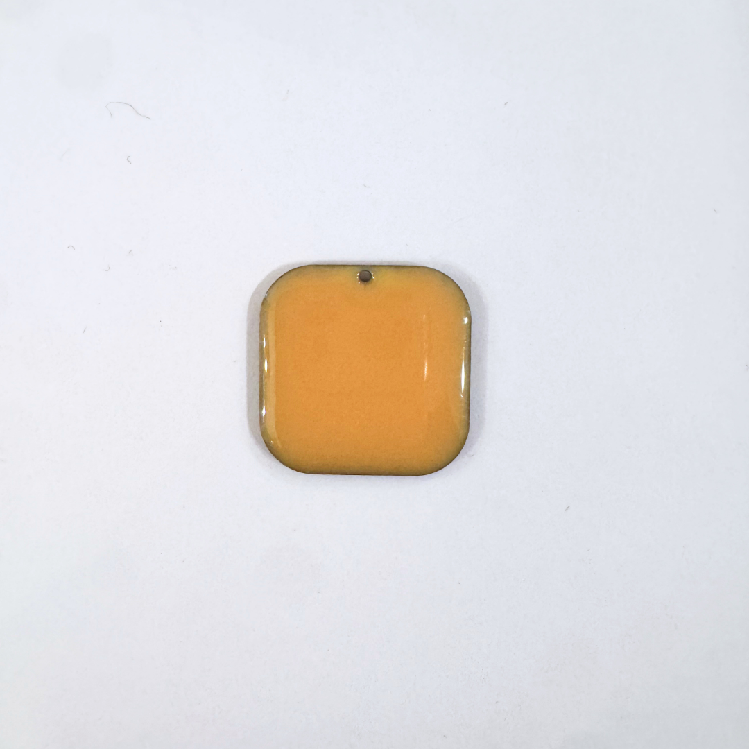 Quadrato giallo 2